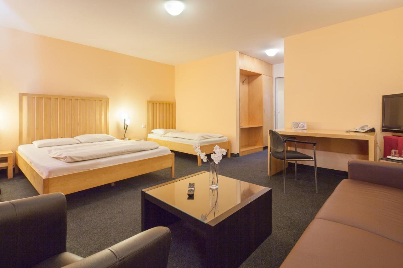 Hotel Bon Prix Fischenich Εξωτερικό φωτογραφία