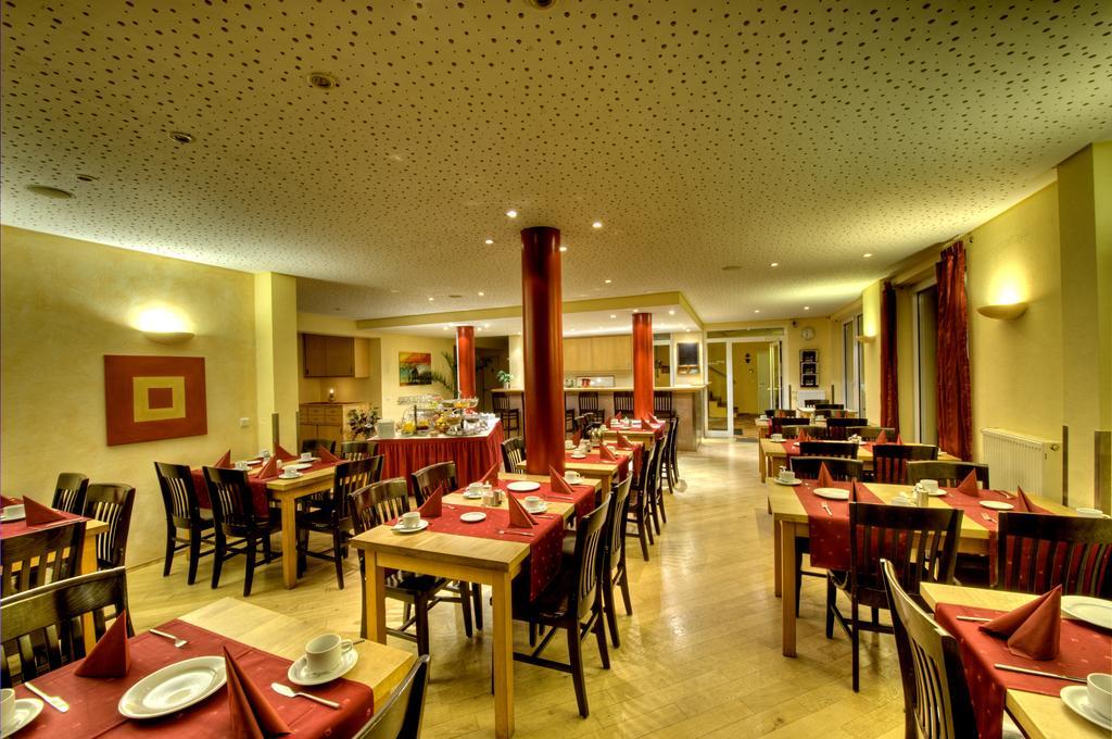 Hotel Bon Prix Fischenich Εξωτερικό φωτογραφία